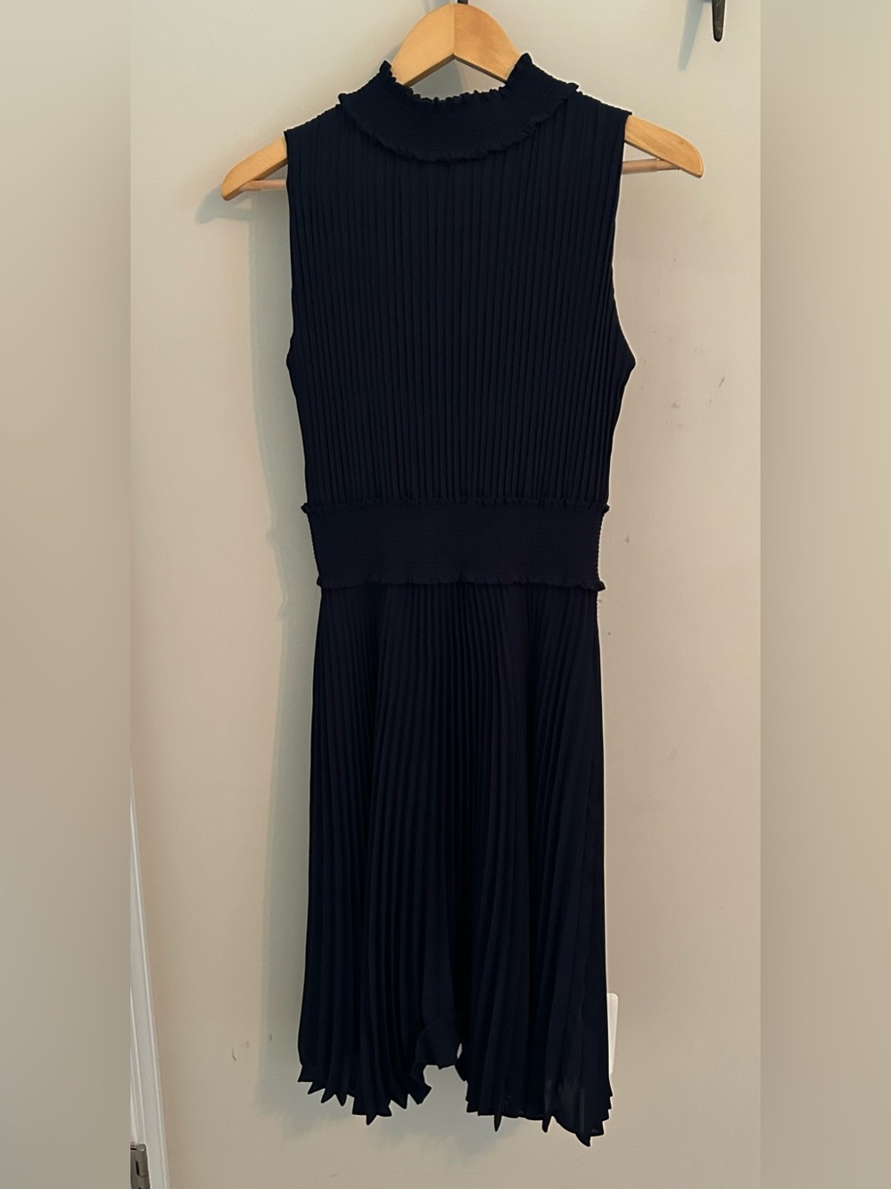 Nanette Lepore Navy Blue Pleated Sleeveless Mock Neck Dress Size 6 Lined
